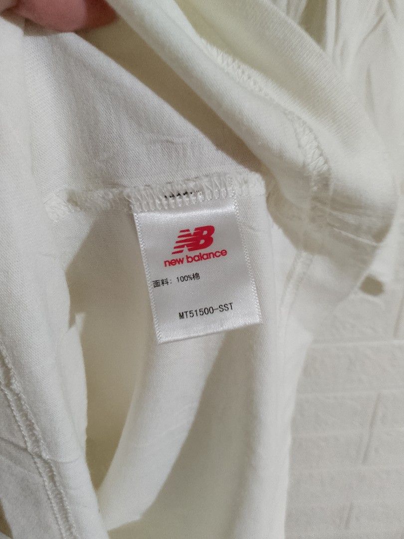 NEW BALANCE SHIRT (Category: Activewear) located in Tabaco. Submitted by zerothreethrift (Listing ID 1466721449, Image 3). Description: NEW BALANCE SHIRT SIZE SMALL EXCELLENT PM IF INTERESTED ALBAY LOCATION.