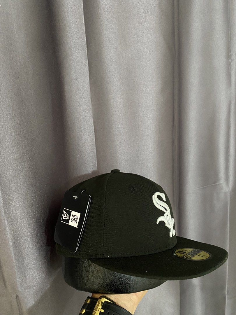 New Era Chicago White Sox 59FIFTY Fitted (Category: Looking For) located in Argao. Submitted by tripthrift0424 (Listing ID 1466688925, Image 3). Description: Brad new Never use No issue Size:7 3/4 Excellent condition .