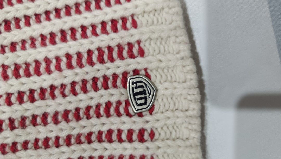 NHL Capitals Beanie (Category: Beanies) located in Midsayap. Submitted by macoy.picker (Listing ID 1466564930, Image 2). Description: NHL Beanie Capitals 200+SF.