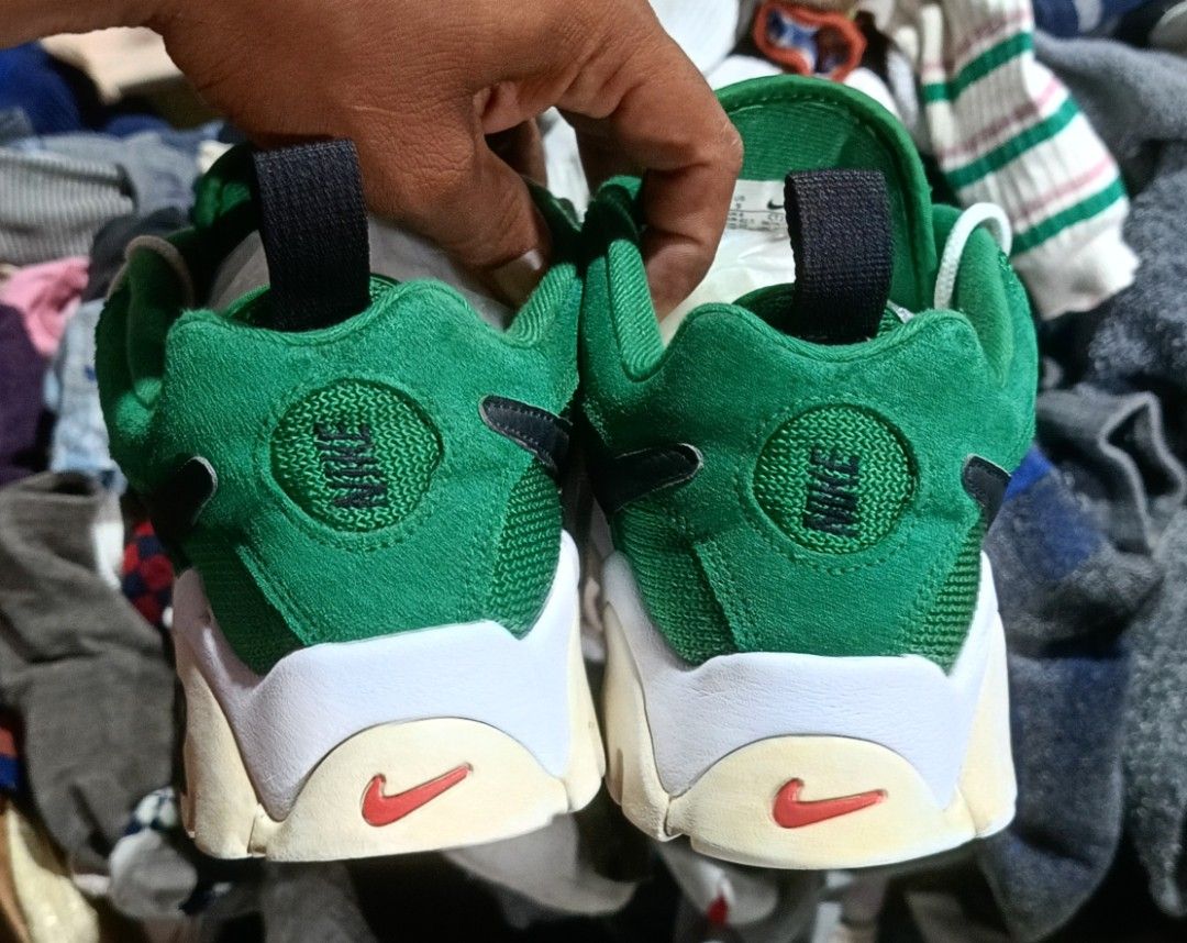 NIKE AIR BARRAGE LOW HEINEKEN (Category: Sneakers) located in Bayugan. Submitted by retroshoesphilippines (Listing ID 1466720840, Image 3). Description: .