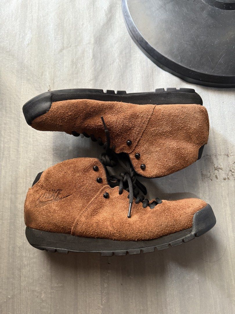 Nike Air Magma ND (ACG) (Category: Sneakers) located in Cagayan de Oro. Submitted by twice.but.nice.blackmarket (Listing ID 1466625344, Image 1). Description: Nike Air Magma ND (ACG) Excellent condition Size : US 8 / UK 7 / EUR 41 / cm 26 • Model: Nike Air Magma / Air Magma ND • Colorway: Rustic / Black (Brown) • Material: Full rough-out suede upper with metal eyelets and a rugged rubber outsole..