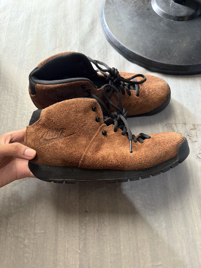 Nike Air Magma ND (ACG) (Category: Sneakers) located in Cagayan de Oro. Submitted by twice.but.nice.blackmarket (Listing ID 1466625344, Image 3). Description: Nike Air Magma ND (ACG) Excellent condition Size : US 8 / UK 7 / EUR 41 / cm 26 • Model: Nike Air Magma / Air Magma ND • Colorway: Rustic / Black (Brown) • Material: Full rough-out suede upper with metal eyelets and a rugged rubber outsole..