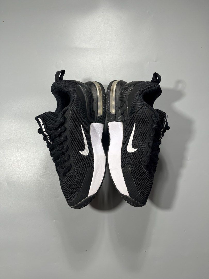 NIKE ALPHA TRAINER 6 (Category: Sneakers) located in Pagadian. Submitted by criss_johnn (Listing ID 1466671264, Image 3). Description: NIKE ALPHA TRAINER 6 8 us 41 eur 26 cm Excellent condition Thrifted pair Authentic Scratches | sign of usage -Pang gym or pang pickle nyo po, super spiky po nito✨.