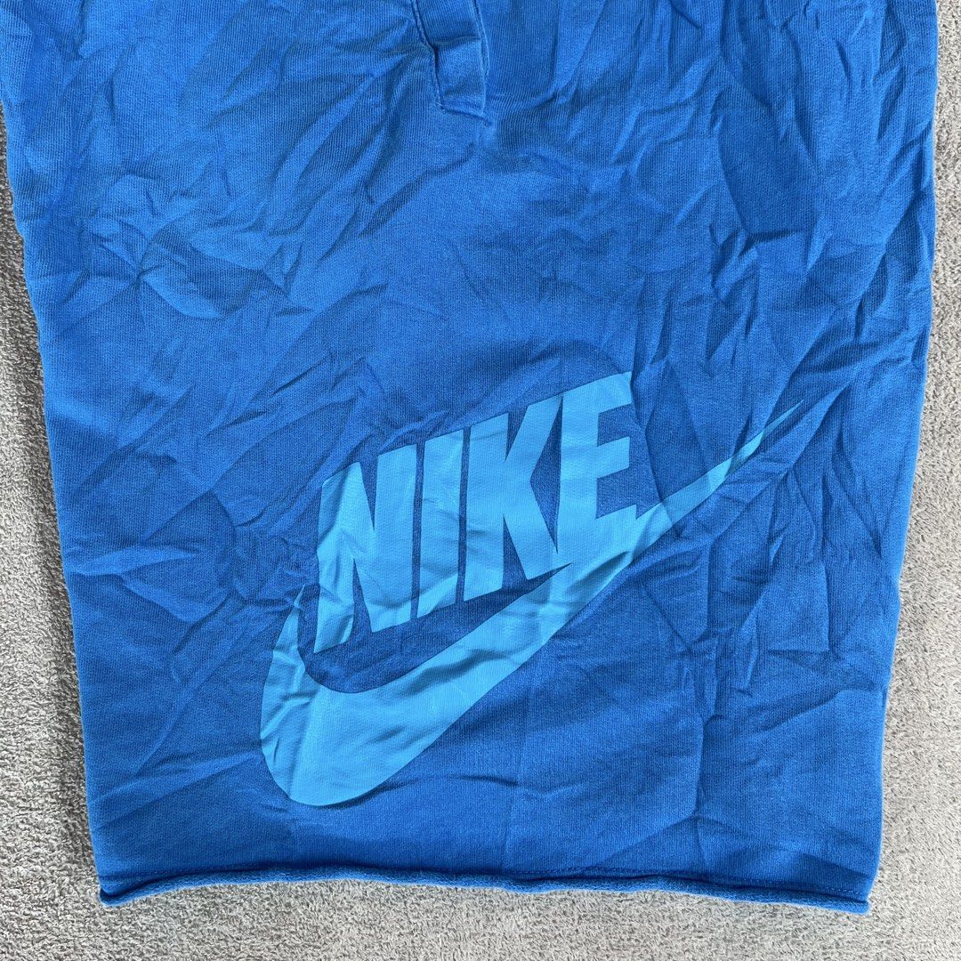 Nike alumni (Category: Activewear) located in Cebu City. Submitted by itsssscrl (Listing ID 1466667679, Image 2). Description: Nike alumni •Size: L •Issue: NONE •Condition: 9.5/10 •Color rate: 9.5/10 •Need to be washed Waist 32 ( stretchable ) Length 20 Opening 12 📍Cebu city ₱ 899.