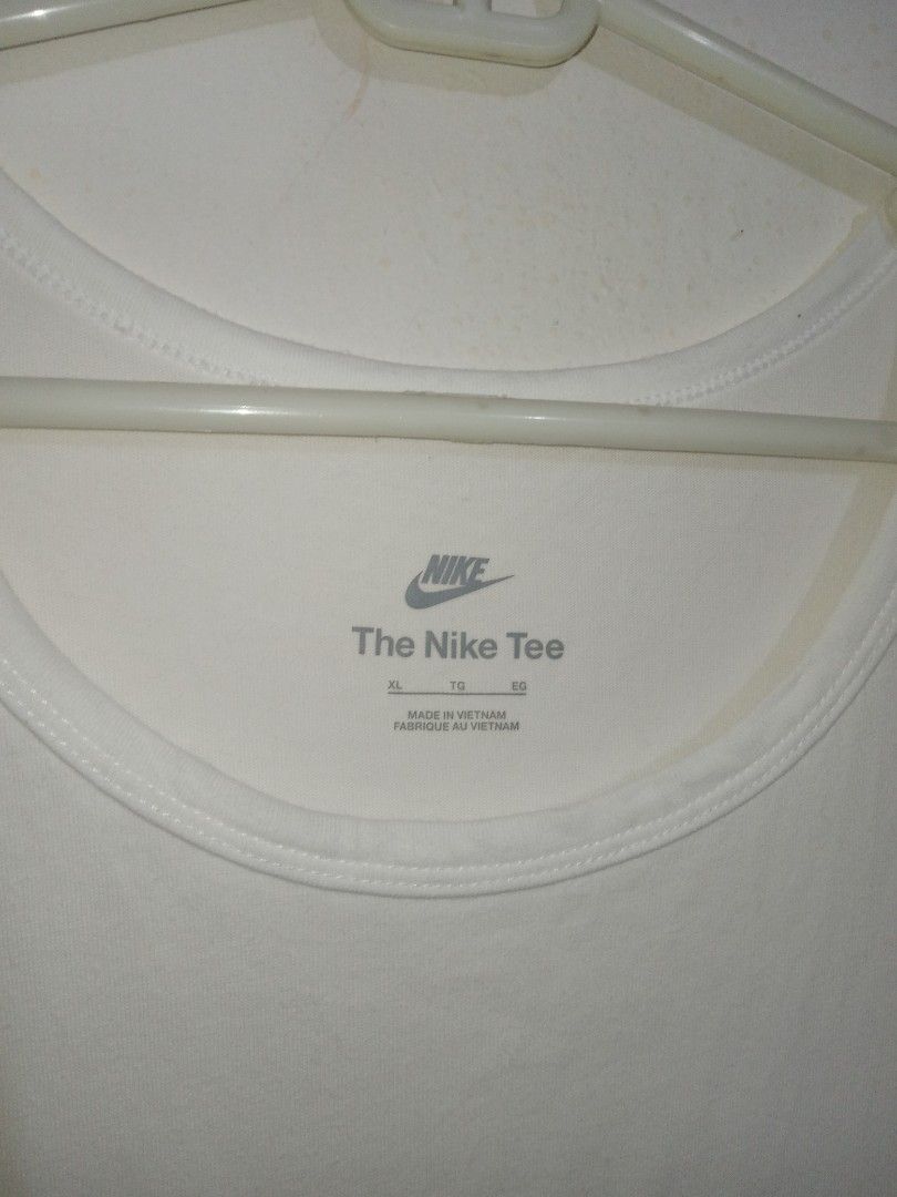 Nike alumni tanktop (Category: Activewear) located in Akbar. Submitted by bethlehema07352 (Listing ID 1466682066, Image 3). Description: .
