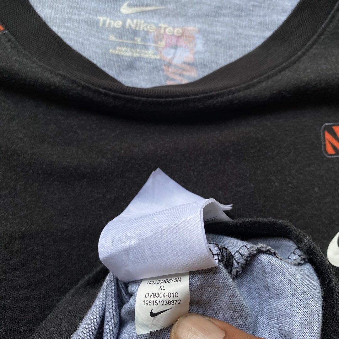 Nike AOP black Shirt (Category: Tshirts & Polo Shirts ) located in Davao. Submitted by bangers01 (Listing ID 1466770125, Image 3). Description: .