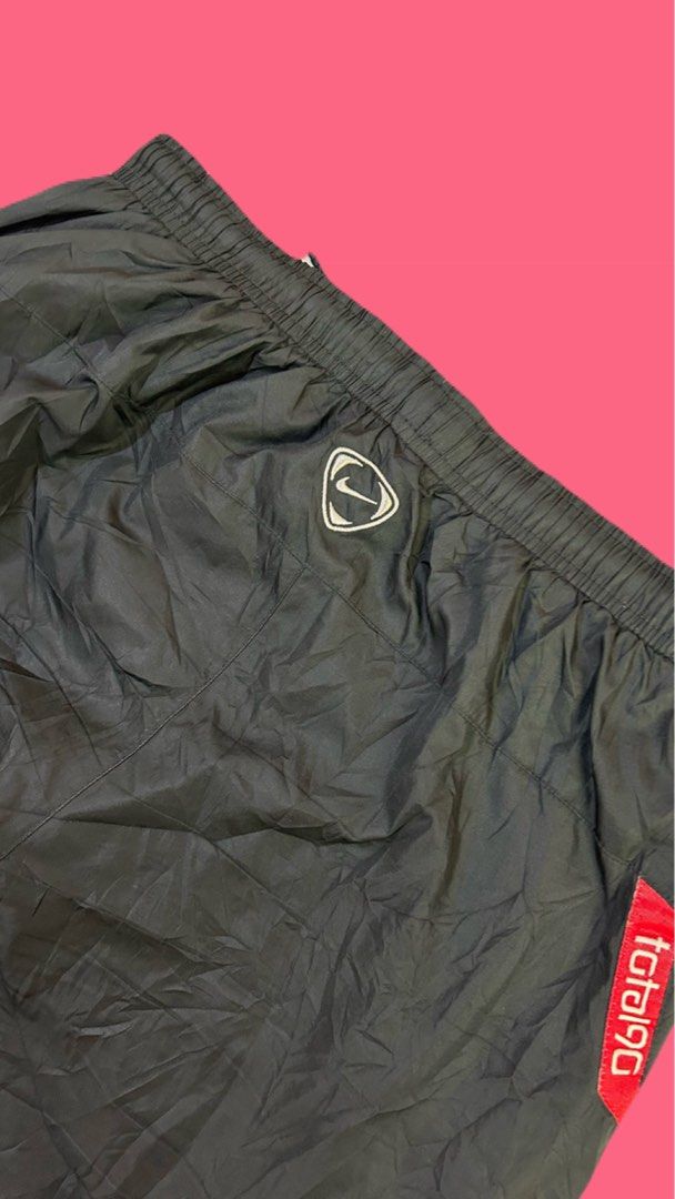 Nike Baggy Trackpants (Category: Jeans) located in Alicia. Submitted by sammyviloria (Listing ID 1466643712, Image 3). Description: Nike Baggy Trackpants Waist- 29-35 (adjustable) Length- 40 ₱699.
