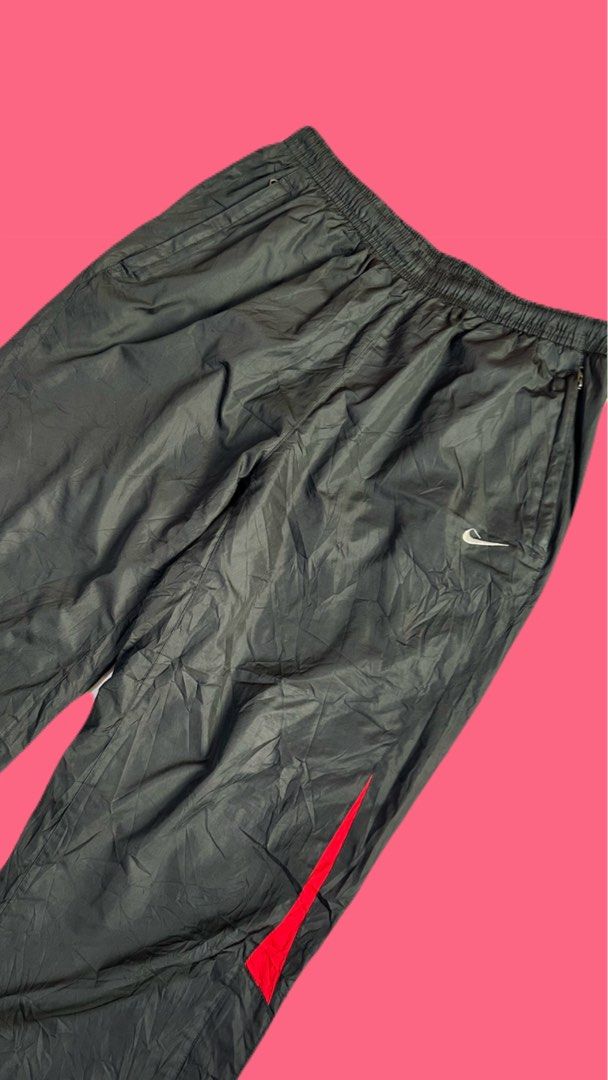 Nike Baggy Trackpants (Category: Jeans) located in Alicia. Submitted by sammyviloria (Listing ID 1466643712, Image 2). Description: Nike Baggy Trackpants Waist- 29-35 (adjustable) Length- 40 ₱699.