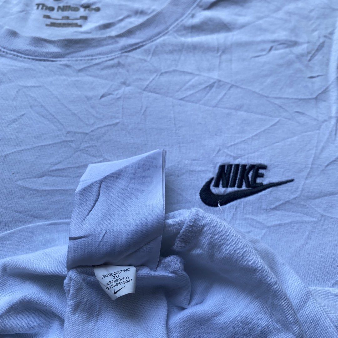 Nike Basic Logo White Shirt (Category: Tshirts & Polo Shirts ) located in Davao. Submitted by bangers01 (Listing ID 1466770231, Image 3). Description: .