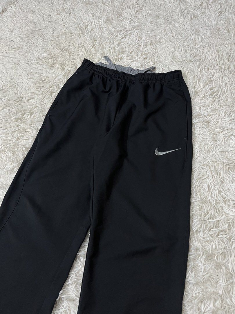 Nike Black Track Pants Adjustable Hem (Category: Joggers) located in Malolos. Submitted by paulogalan77273 (Listing ID 1466769514, Image 3). Description: Nike Black Track Pants Adjustable Hem - Condition: Excellent Color rate: 10/10 Size: Medium Waist: 30-36 Length: 39 Leg Opening: 8 - Location: Malolos Bulacan Courier: J&T / LALAMOVE / LBC.