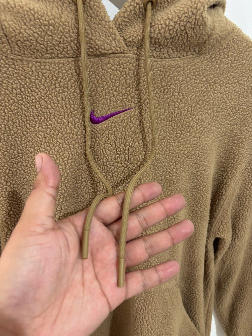 NIKE BROWN SHERPA🤎 (Category: Coats, Jackets and Outerwear) located in Butuan. Submitted by thrift.maxey (Listing ID 1466615150, Image 3). Description: 22/27 As new.