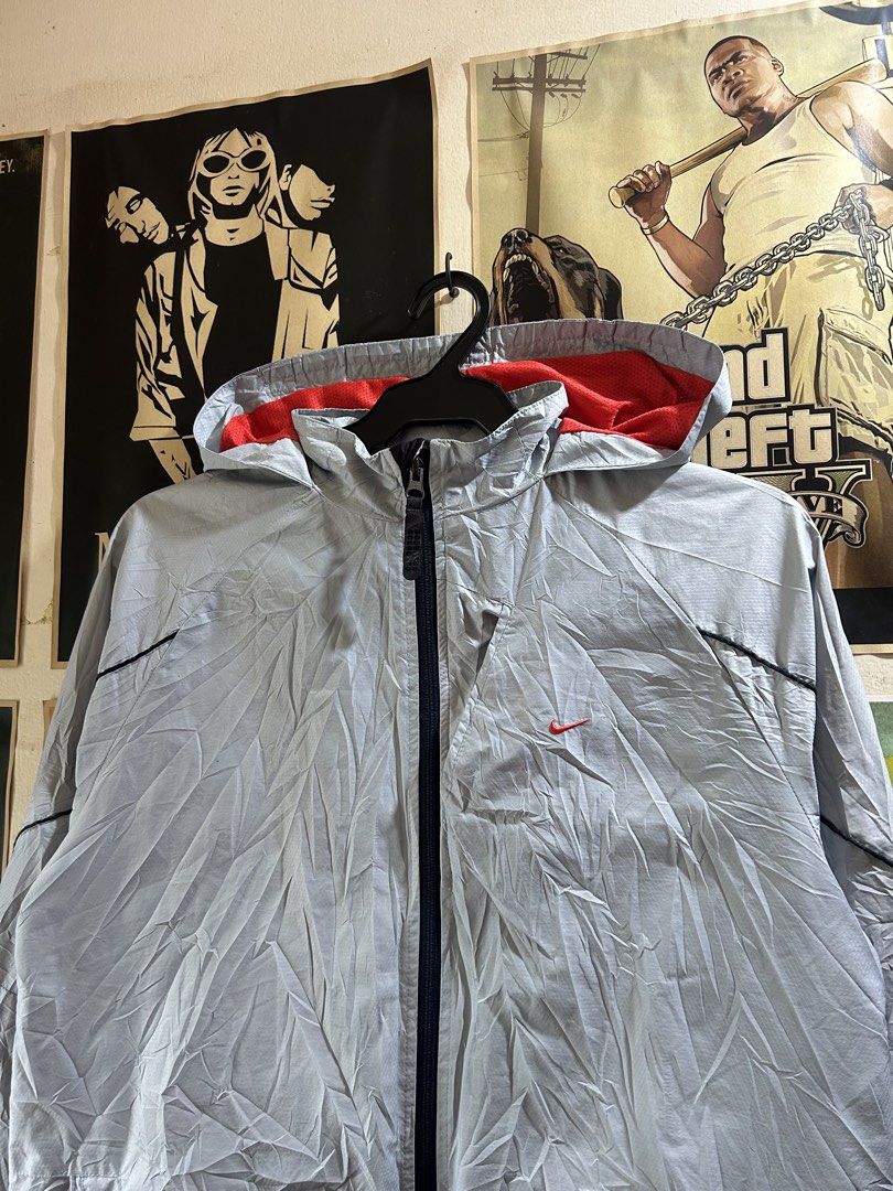 Nike Clima-Fit (Category: Coats, Jackets and Outerwear) located in Dipolog. Submitted by notie.thrift (Listing ID 1466564521, Image 2). Description: Nike (Clima-Fit) Width 22 Length 27 Excellent condition No issue.