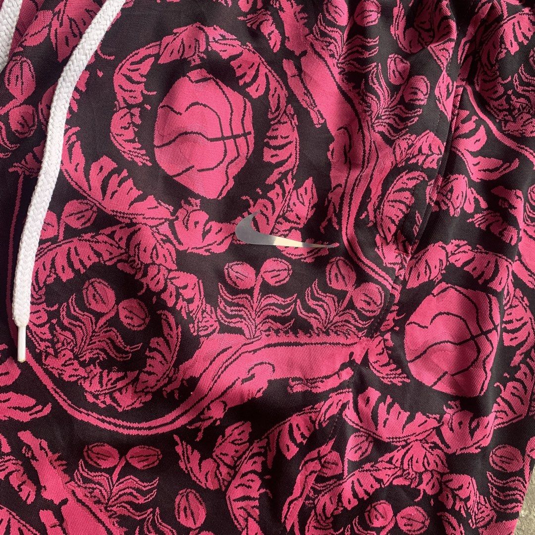Nike DNA Short (Category: Shorts) located in Manila. Submitted by egersss (Listing ID 1466611228, Image 2). Description: Nike DNA Pink - Medium on tag (adult) - Dimes: Waist 30-36 x Length 21 - Excellent condition - No issue - Location: Imus Cavite .