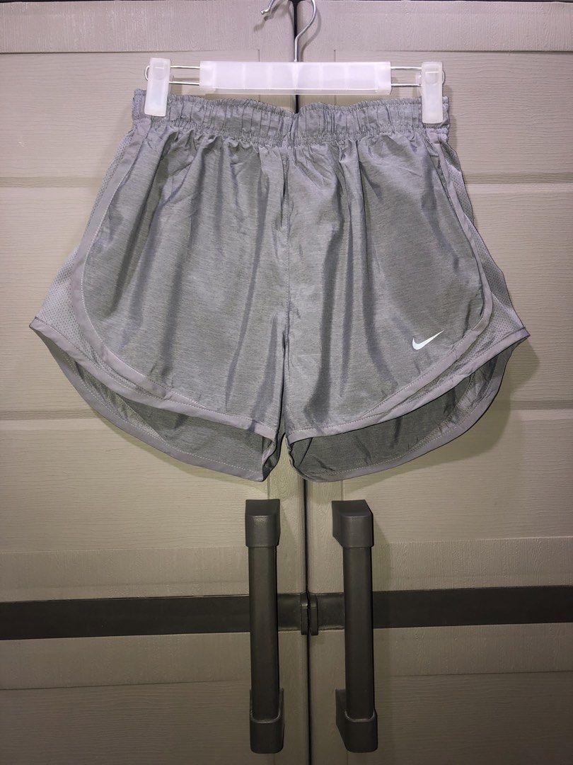 Nike Dri-fit Running Short (Category: Activewear) located in Cebu City. Submitted by jiselle_fecollection (Listing ID 1466568111, Image 3). Description: -size: S -can fit 25-30 waistline -Gray .