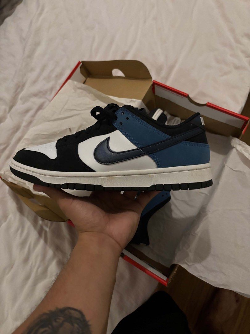 Nike Dunk (Category: Sneakers) located in Manila. Submitted by purebird.c4cfa3 (Listing ID 1466727552, Image 3). Description: .