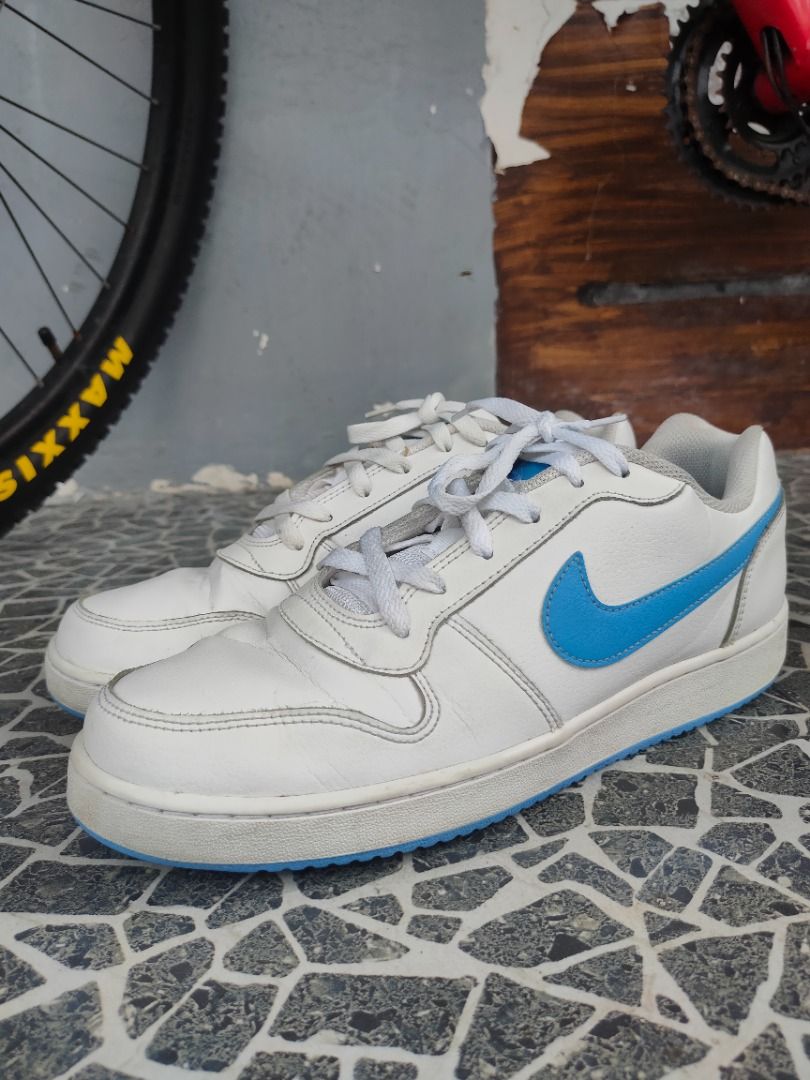 Nike Ebernon Shoes - Size 10.5 (Category: Sneakers) located in Dasmarinas. Submitted by acesteve (Listing ID 1466628285, Image 3). Description: For decluttering, bawas gamit In good condition, no issues Original pero tinapon na ang box Loc: Dasma, Cavite MOP: Gcash.