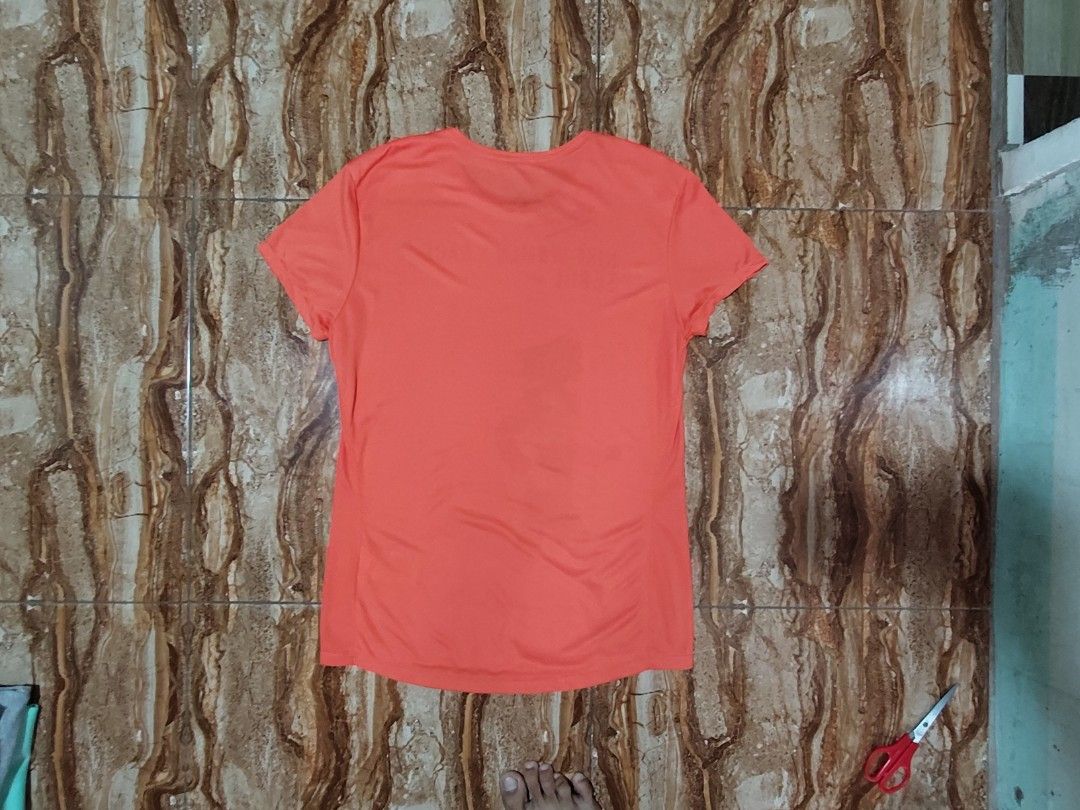 Nike Event Running Shirt (Category: Activewear) located in General Santos City (Dadiangas). Submitted by alfredanth42291 (Listing ID 1466612752, Image 2). Description: NIKE WOMEN'S RACE SHIRT orange womens L-XL (W-19 L-27) -100% polyester ✓excellent condition 225 #running #sports #dri-fit #drifit #outdoor.