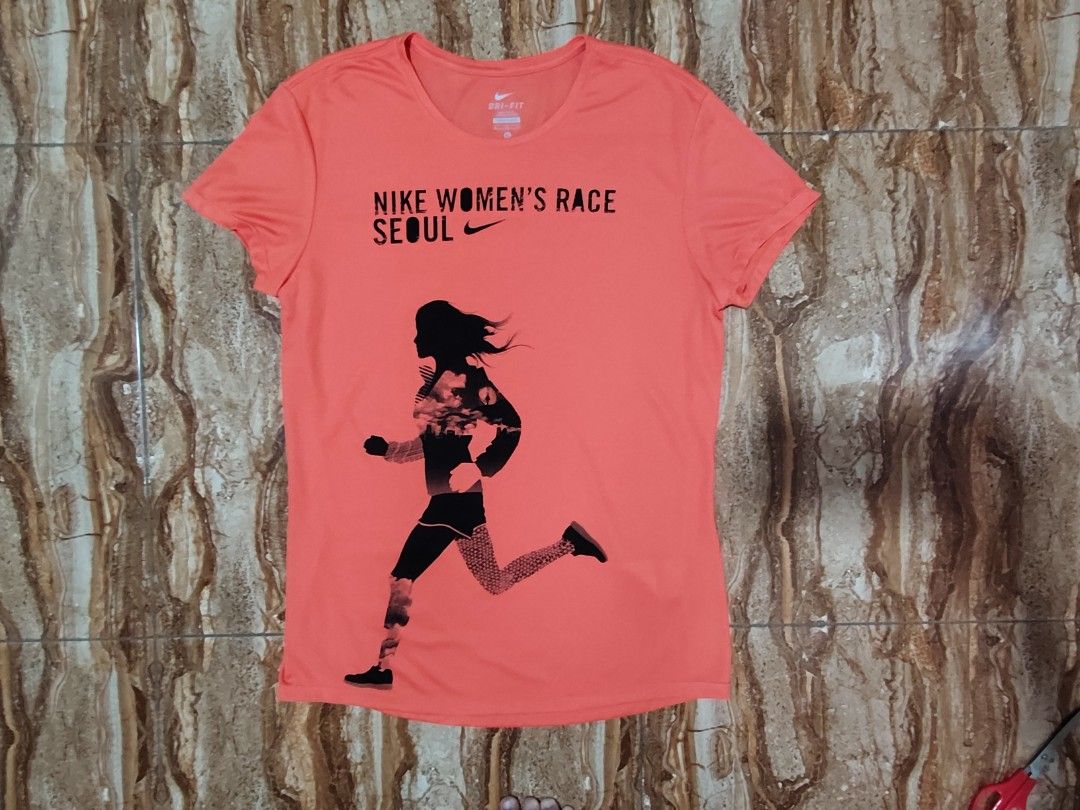 Nike Event Running Shirt (Category: Activewear) located in General Santos City (Dadiangas). Submitted by alfredanth42291 (Listing ID 1466612752, Image 1). Description: NIKE WOMEN'S RACE SHIRT orange womens L-XL (W-19 L-27) -100% polyester ✓excellent condition 225 #running #sports #dri-fit #drifit #outdoor.