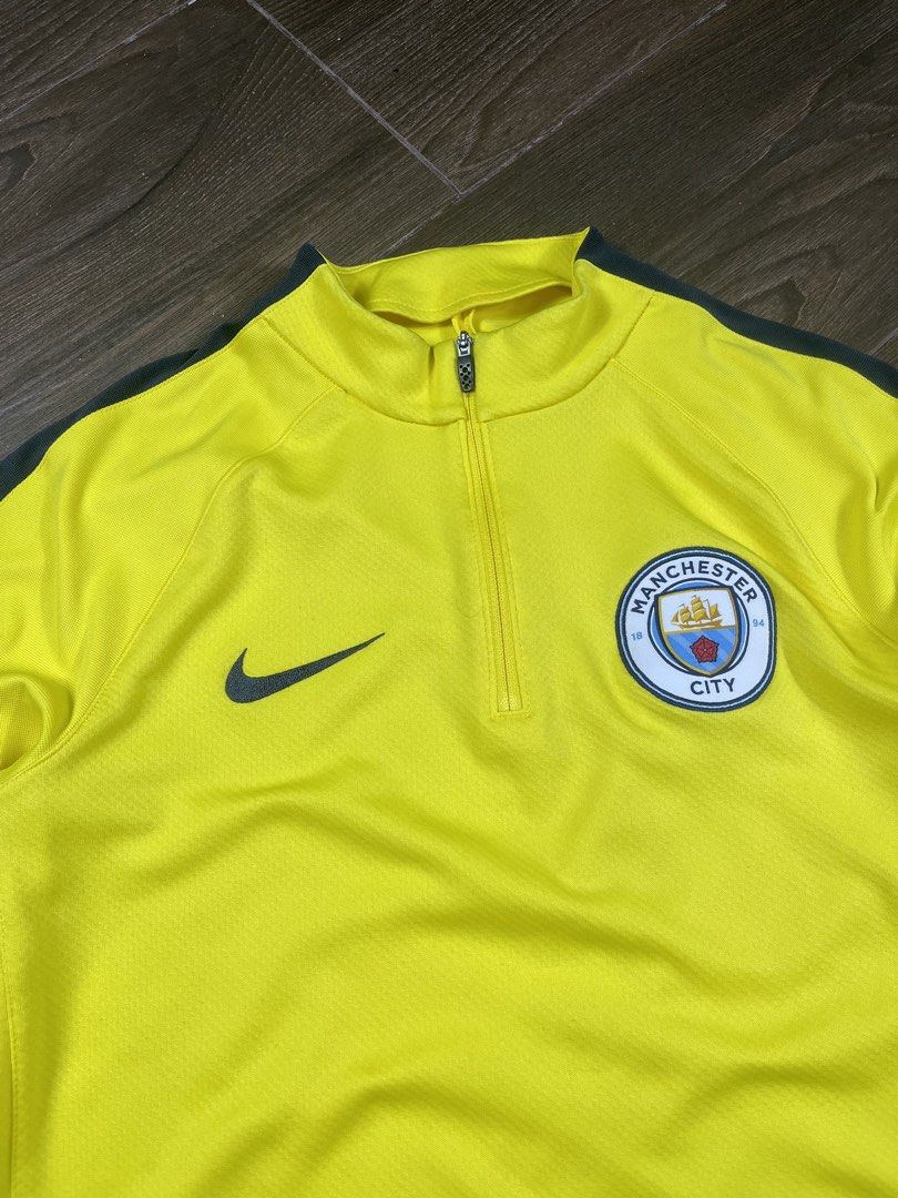 Nike Manchester City (Category: Tshirts & Polo Shirts ) located in Bacolod City. Submitted by gabinuks2039771 (Listing ID 1466635100, Image 3). Description: 21x28 Authentic Dm if interested .