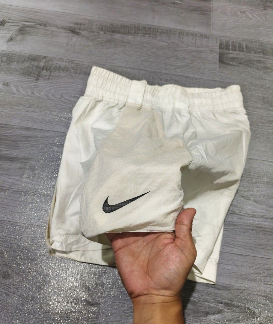 NIKE NYLON SHORT FOR WOMENS (Category: Activewear) located in Tagum. Submitted by danelle_closet1106 (Listing ID 1466690543, Image 3). Description: EXCELLENT SIZE:MED TO LARGE WOMEN'S NEEDWASH ISSUE:SEE LAST PIC.