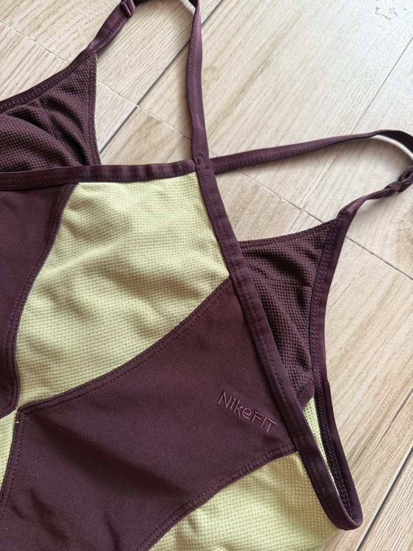 Nike padded (Category: Activewear) located in Manila. Submitted by mariadarna (Listing ID 1466765576, Image 3). Description: .
