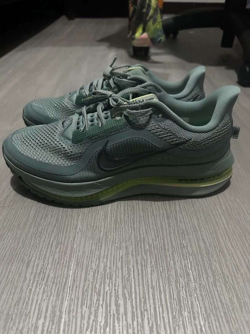 Nike Pegasus Premium (Category: Sneakers) located in Manila. Submitted by seansab12 (Listing ID 1466714311, Image 1). Description: Nike Pegasus Premium - Cannon/Barely Volt Size US 9.5 - ₱3000 With Box Size: US 9.5 Location: Quezon City Condition: Good as new (Only used for a few times) Shipping: Lalamove/Pick Up from House Meet Up: UP Town Center Diliman Payment: GCash/Cash On Pick Up Feel free to pm po thank you .
