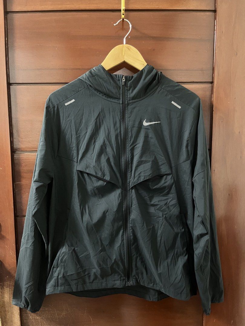 Nike Running packable jacket windrunner water resistant jogging walking running jacket (Category: Coats, Jackets and Outerwear) located in Manila. Submitted by all.love.thrift.shop.v2 (Listing ID 1466738050, Image 2). Description: For sale! Nike Packable Windrunner Jacket Size Medium Used 3 times, not thrifted Excellent condition SRP: ₱6,000 ₱999 + sf As is, No return No exchange No refund Color may vary due to lighting All items are cleaned befo