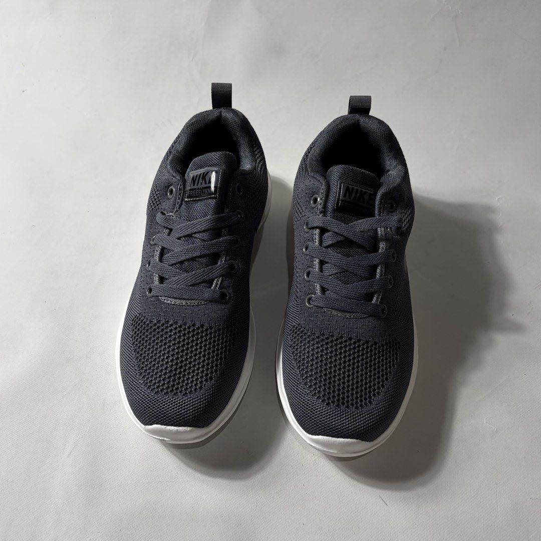 Nike running shoes casual (Category: Sneakers) located in Baguio. Submitted by suffering (Listing ID 1466745305, Image 2). Description: Baguio location .