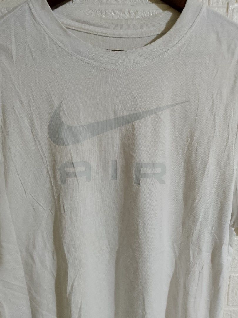 NIKE SHIRT (Category: Tshirts & Polo Shirts ) located in Tabaco. Submitted by zerothreethrift (Listing ID 1466721340, Image 2). Description: NIKE SHIRT SIZE LARGE EXCELLENT PM IF INTERESTED ALBAY LOCATION.