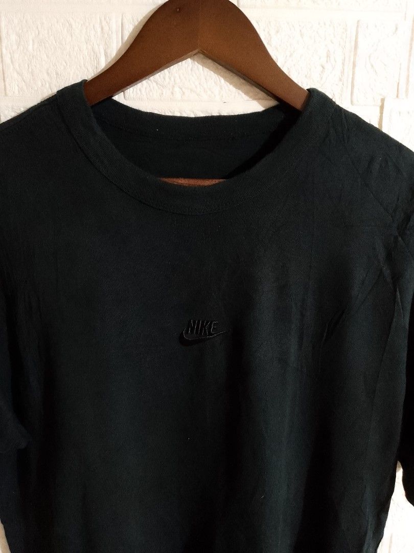 NIKE SHIRT (Category: Tshirts & Polo Shirts ) located in Tabaco. Submitted by zerothreethrift (Listing ID 1466722173, Image 2). Description: NIKE SHIRT SIZE SMALL EXCELLENT PM IF INTERESTED ALBAY LOCATION.