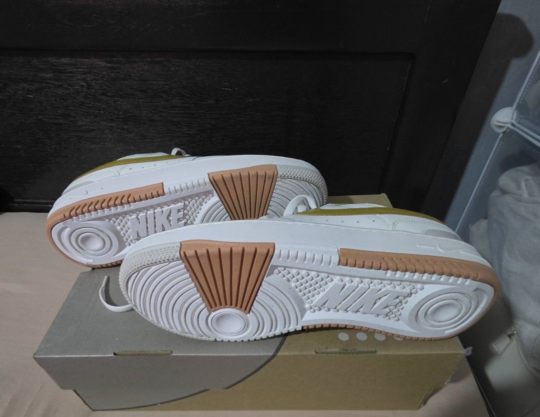 Nike sneakers (Category: Sneakers) located in Marikina City. Submitted by radjnrahrzh (Listing ID 1466714876, Image 2). Description: .