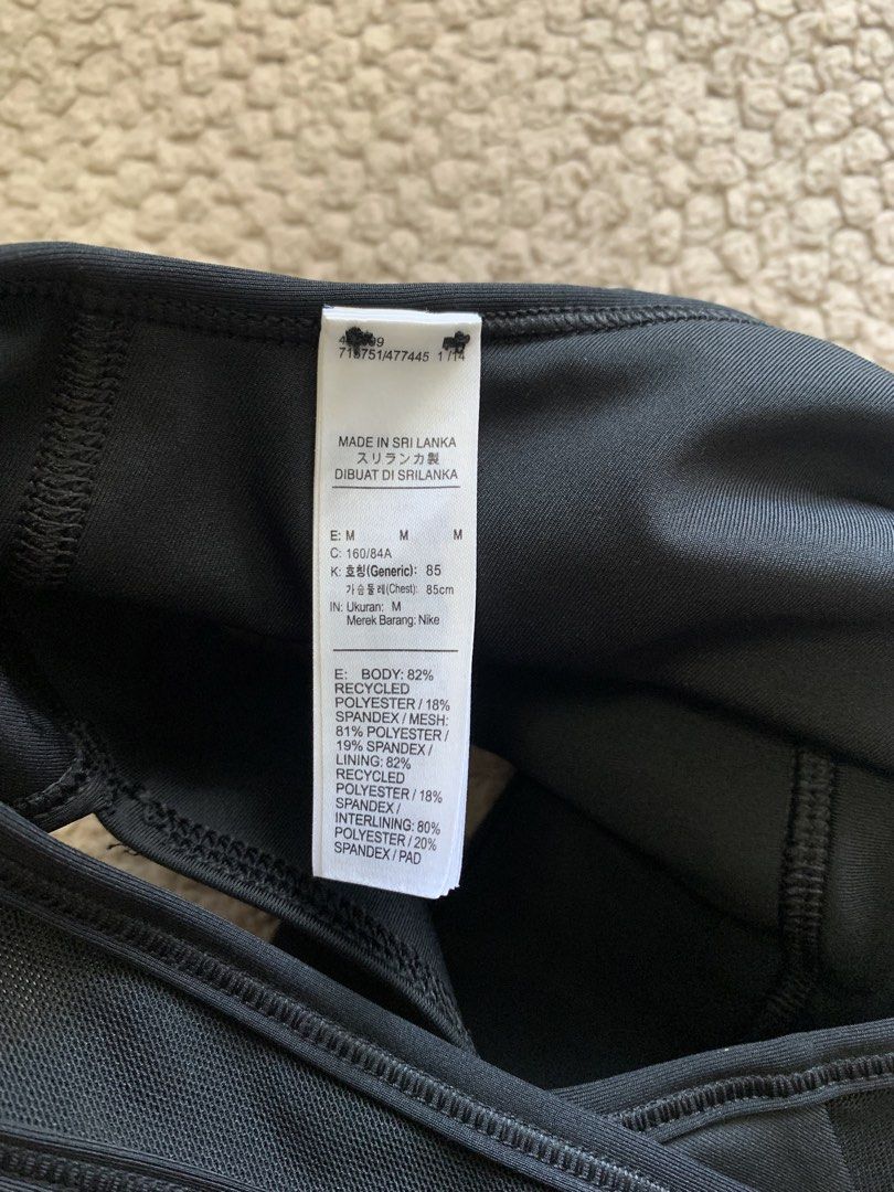 Nike Sportsbra (Category: Activewear) located in Manila. Submitted by nuelaar (Listing ID 1466743289, Image 3). Description: size xs to smallp.