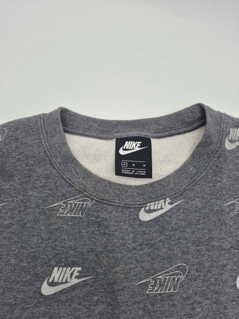 Nike sweatshirt Medium (Category: Activewear) located in Davao. Submitted by marthascloset (Listing ID 1466764379, Image 2). Description: .