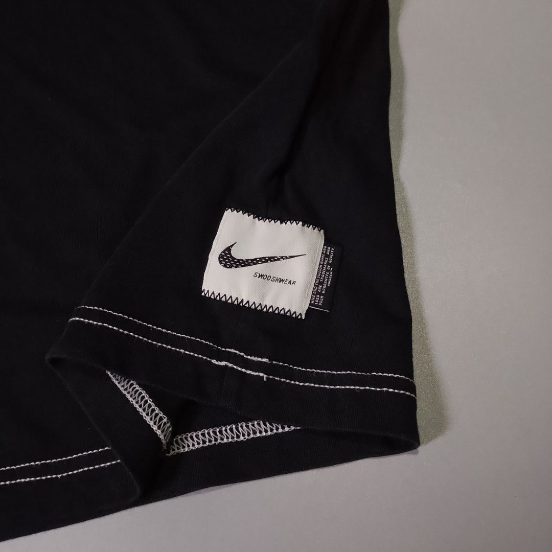 Nike Swoosh Wear (Category: Tshirts & Polo Shirts ) located in Taguig. Submitted by 8kthrifter (Listing ID 1466591153, Image 3). Description: 🏷️Tag size: Medium ▪️Width: 23 ▪️Length: 26 ▪️Color rate: 10/10 ▪️Issue: cut neck tag (see last photo) ▪️Excellent Condition.