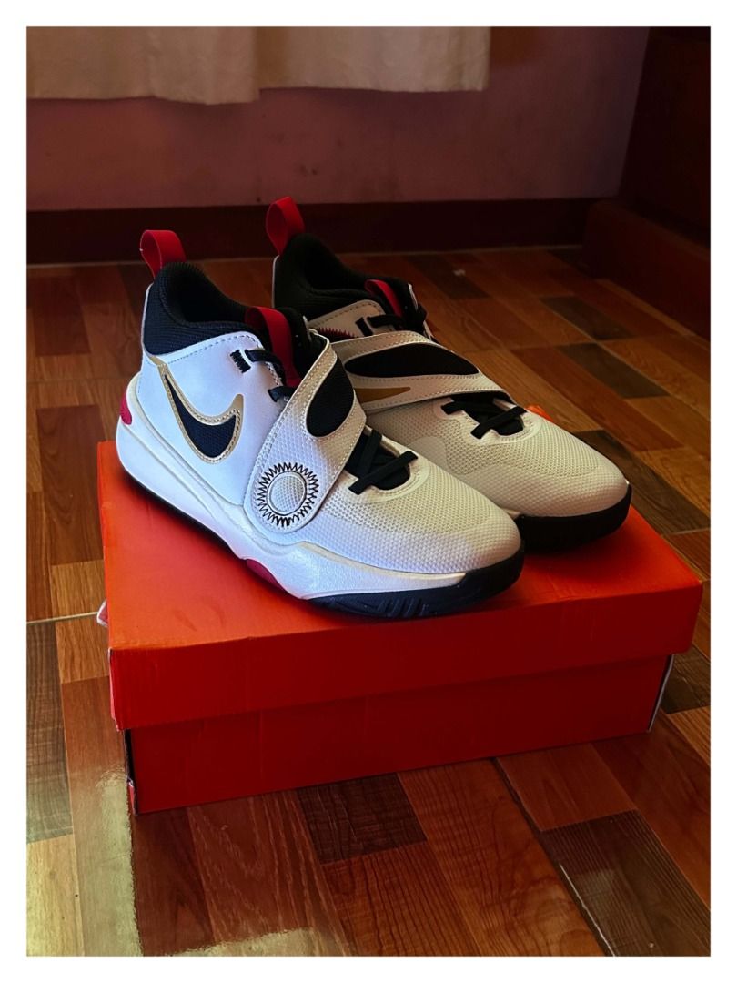 Nike Team Hustle D 11 (Category: Kids Wardrobes & Storage) located in Caloocan City. Submitted by bad.apparel (Listing ID 1466687040, Image 3). Description: Product: Nike Team Hustle D 11 Kids Wear ✨ Condition: Brand New / Unworn (10/10) 📏 Sizing: UK 5 | 24 cm | EUR 38 | BR 36 🎨 Colorway: White / Metallic Gold / University Red / Black ​💰 Price: ₱3,000 (SRP: ₱3,595) ​📩 DM us to purchase or inquire! .
