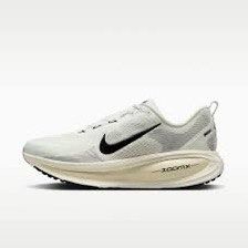 Nike Vomero 8.5 (Category: Sneakers) located in Pasig City. Submitted by kalakalankalakalan (Listing ID 1466715559, Image 1). Description: Nike Vomero 8.5 First Owner. Purchased at Nike store locally. Like new. Only used a few times indoor gym. ₱3000 fixed Grab Lalamove c/o buyer.