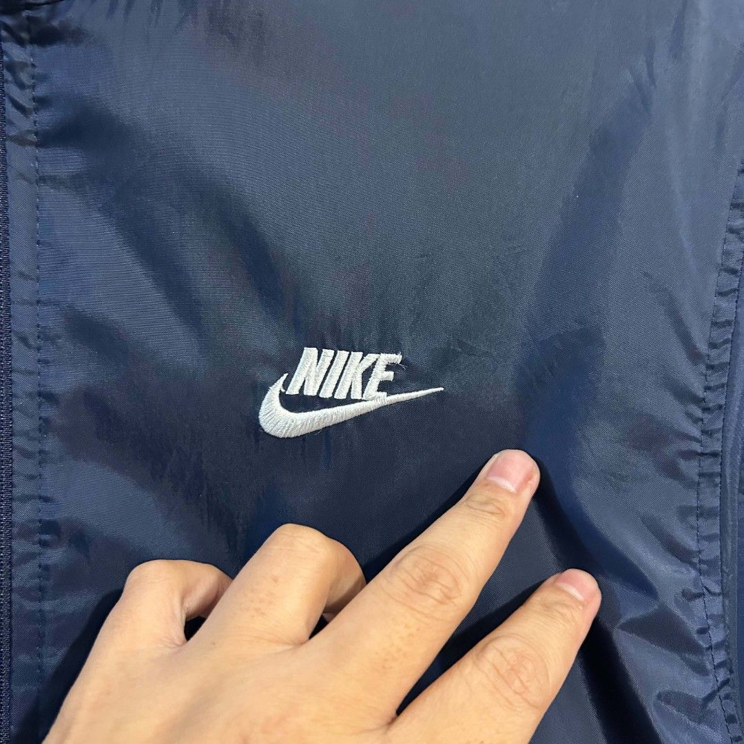 Nike Windrunner Lightweight Full-zip Jackt (Category: Coats, Jackets and Outerwear) located in Quezon City. Submitted by streetwearandluxph (Listing ID 1466564355, Image 2). Description: Nike Windrunner Lightweight Full-zip Jackt.