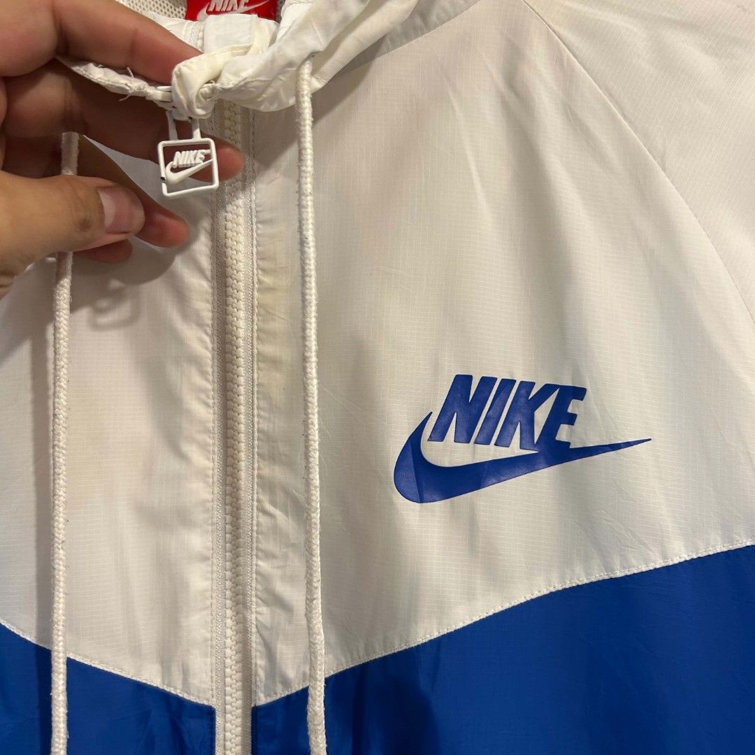Nike WindRunner Men's Lined Jacket (Category: Coats, Jackets and Outerwear) located in Quezon City. Submitted by streetwearandluxph (Listing ID 1466564089, Image 3). Description: Nike WindRunner Men's Lined Jacket.