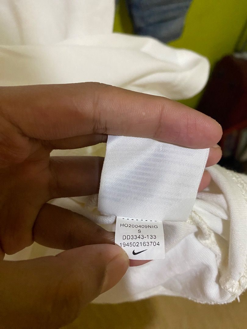 Nike x Stüssy International (Category: Tshirts & Polo Shirts ) located in Aparri. Submitted by lloyd.thrft (Listing ID 1466640137, Image 3). Description: issue stain last pic 19.5 x 24.5.
