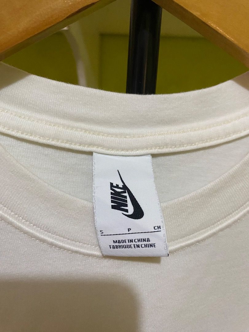 Nike x Stüssy International (Category: Tshirts & Polo Shirts ) located in Aparri. Submitted by lloyd.thrft (Listing ID 1466640137, Image 2). Description: issue stain last pic 19.5 x 24.5.
