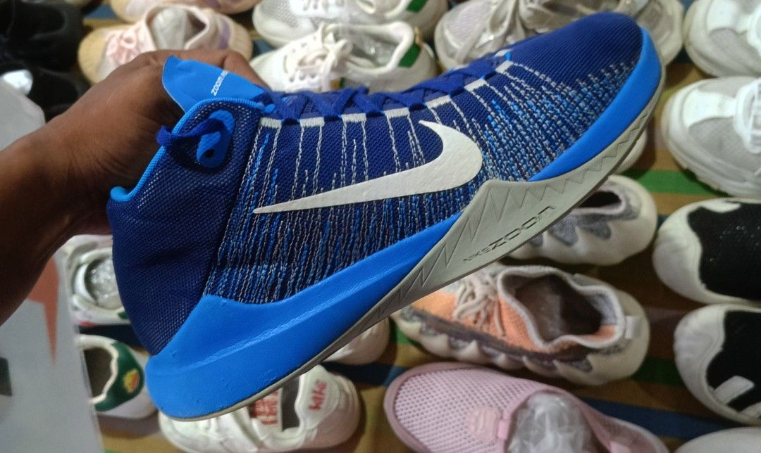 NIKE ZOOM ASCENTION (Category: Sneakers) located in Bayugan. Submitted by retroshoesphilippines (Listing ID 1466702999, Image 1). Description: .