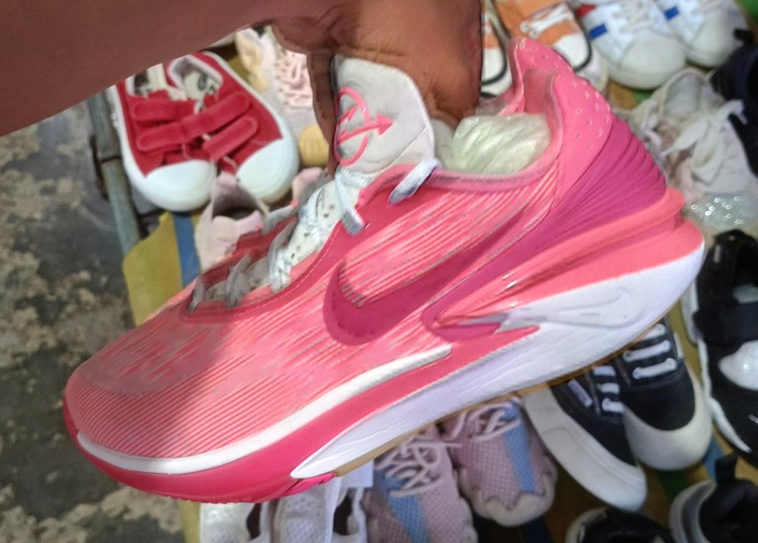 NIKE ZOOM GT CUT 2 (Category: Sneakers) located in Bayugan. Submitted by retroshoesphilippines (Listing ID 1466719812, Image 2). Description: .