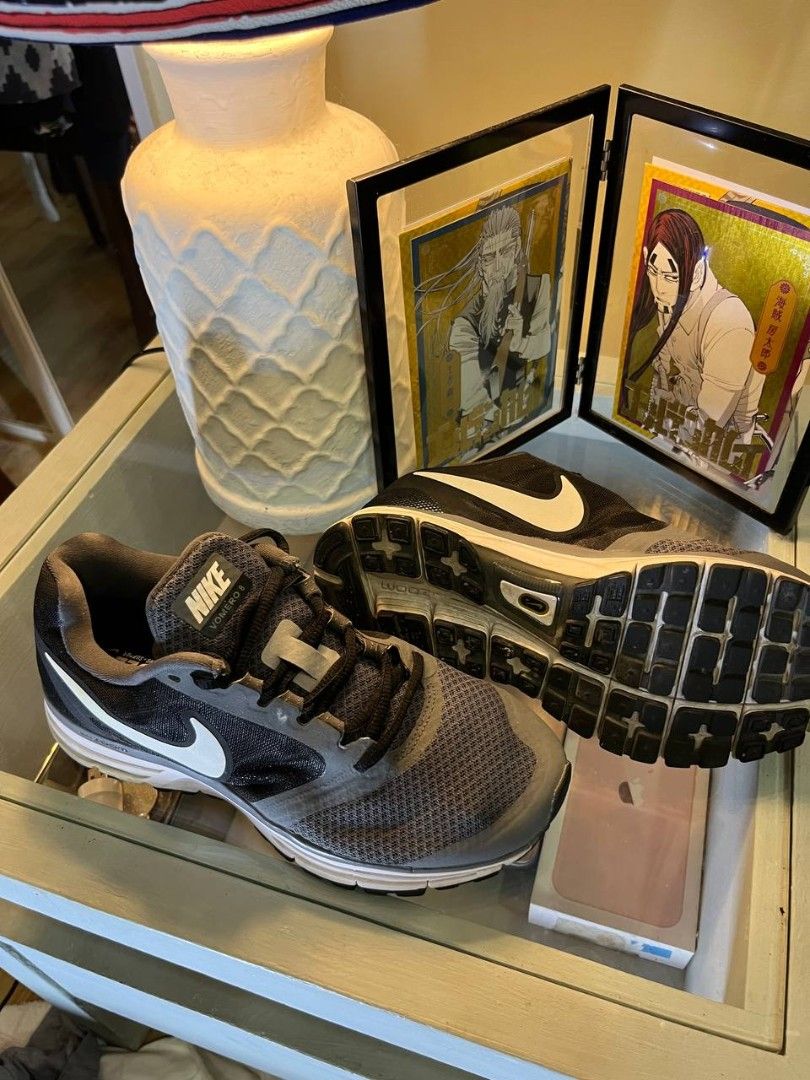 Nike Zoom Homero 8 (Category: Sneakers) located in Quezon City. Submitted by michypeachyy1 (Listing ID 1466602001, Image 2). Description: 500 plus shipment last pic issue size 6us on tag.