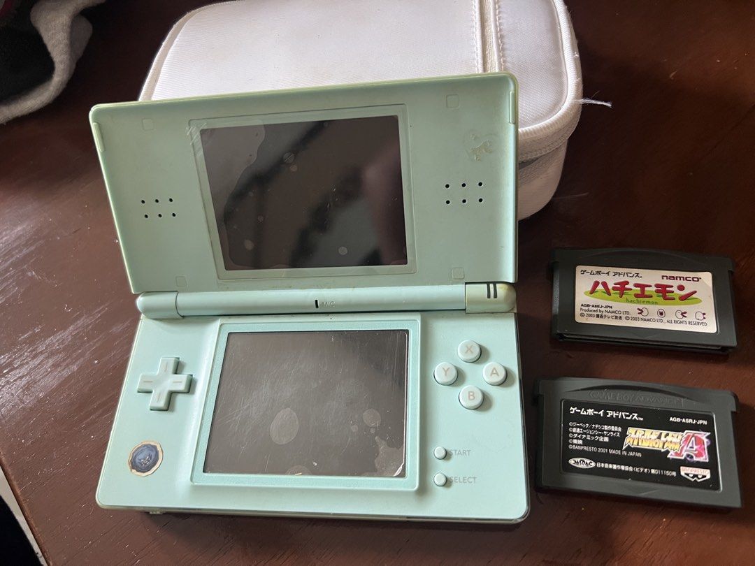 Nintendo DS Lite handheld console (Category: Nintendo) located in Zamboanga. Submitted by lcomprendio26013 (Listing ID 1466715231, Image 2). Description: PLEASE READ THE DESCRIPTION BEFORE YOU ORDER OR CHAT ME👍 AUTHENTIC Brand: Nintendo nintendo Ds lite Package includes: 1x Nintendo ds lite 2x Game 1x ds pouch No charger included pwede lng makabili sa orange basket mura lang and As u see ung screen my line but working and Touch screen pa rin ,pw