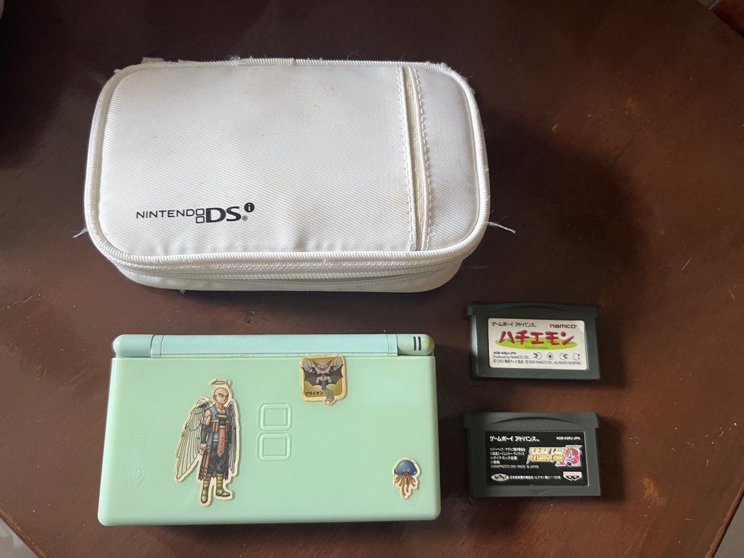 Nintendo DS Lite handheld console (Category: Nintendo) located in Zamboanga. Submitted by lcomprendio26013 (Listing ID 1466715231, Image 1). Description: PLEASE READ THE DESCRIPTION BEFORE YOU ORDER OR CHAT ME👍 AUTHENTIC Brand: Nintendo nintendo Ds lite Package includes: 1x Nintendo ds lite 2x Game 1x ds pouch No charger included pwede lng makabili sa orange basket mura lang and As u see ung screen my line but working and Touch screen pa rin ,pw