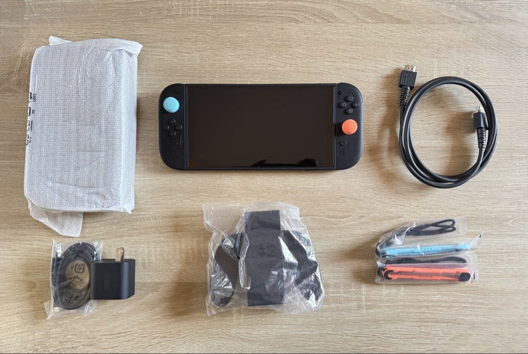Nintendo Switch 2 (Category: Nintendo) located in Cavite. Submitted by gaminggeekph (Listing ID 1466599575, Image 2). Description: ••FOR SALE•• Unit #110 Nintendo Switch 2 ₱24,499 Only Mabilisan lang mga boss, bought last March lang yung console. Walang resibo pero complete accessories at may box, nawala na yung receipt nung previous owner kaya selling na lang as is. Yung unit makinis na makinis, maayos at naingatan ng previous owner dahil naka c