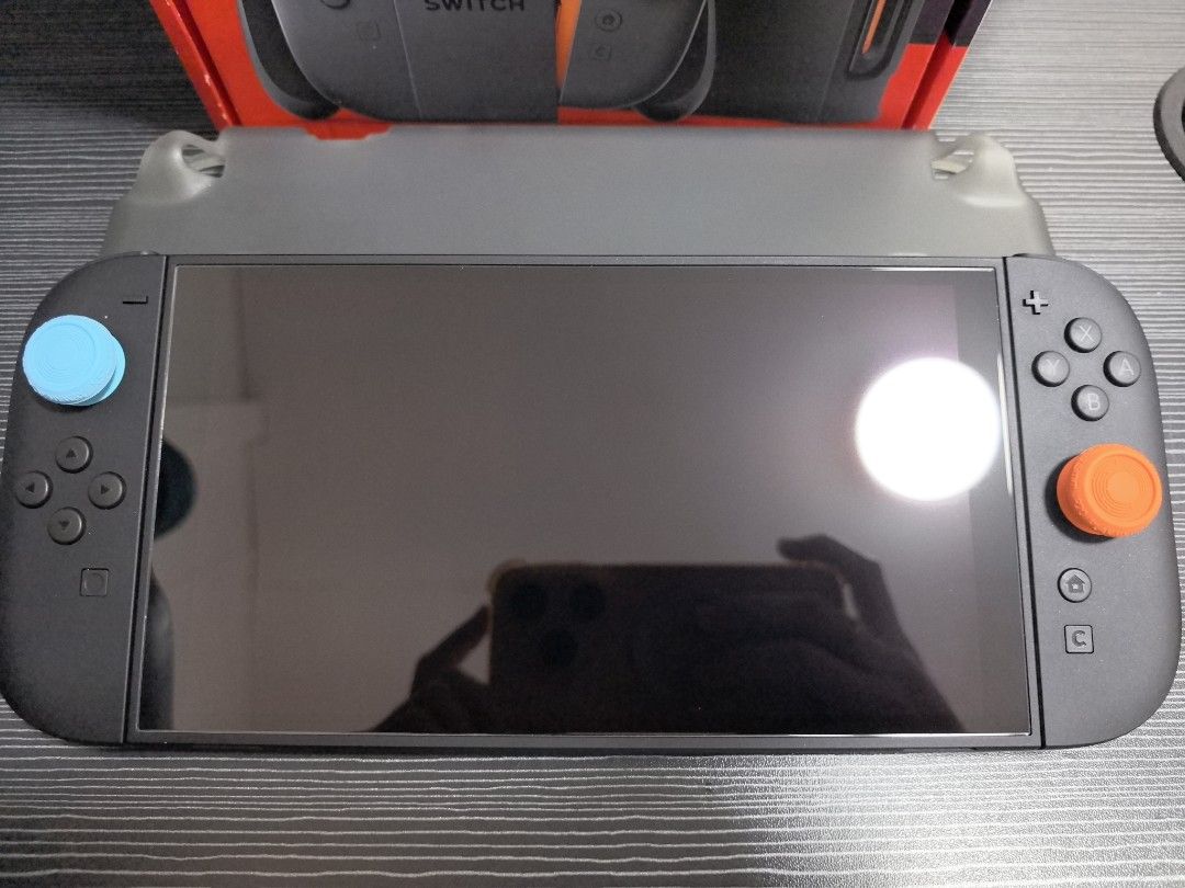 Nintendo Switch 2 (Category: Nintendo) located in Navotas City. Submitted by animatorside (Listing ID 1466612965, Image 3). Description: (SELLING PO SECOND HAND NINTENDO SWITCH 2) 26K With box and complete accessories Dock, HDMI Cord, Charger, Grip, Straps, Box. Nawala lang yung recibo. Naka tempered na din po and thumb grip. With grip case din. This year lang po nabili yan bihira lang po nagagamit kaya in good condition pa talaga. No history of 