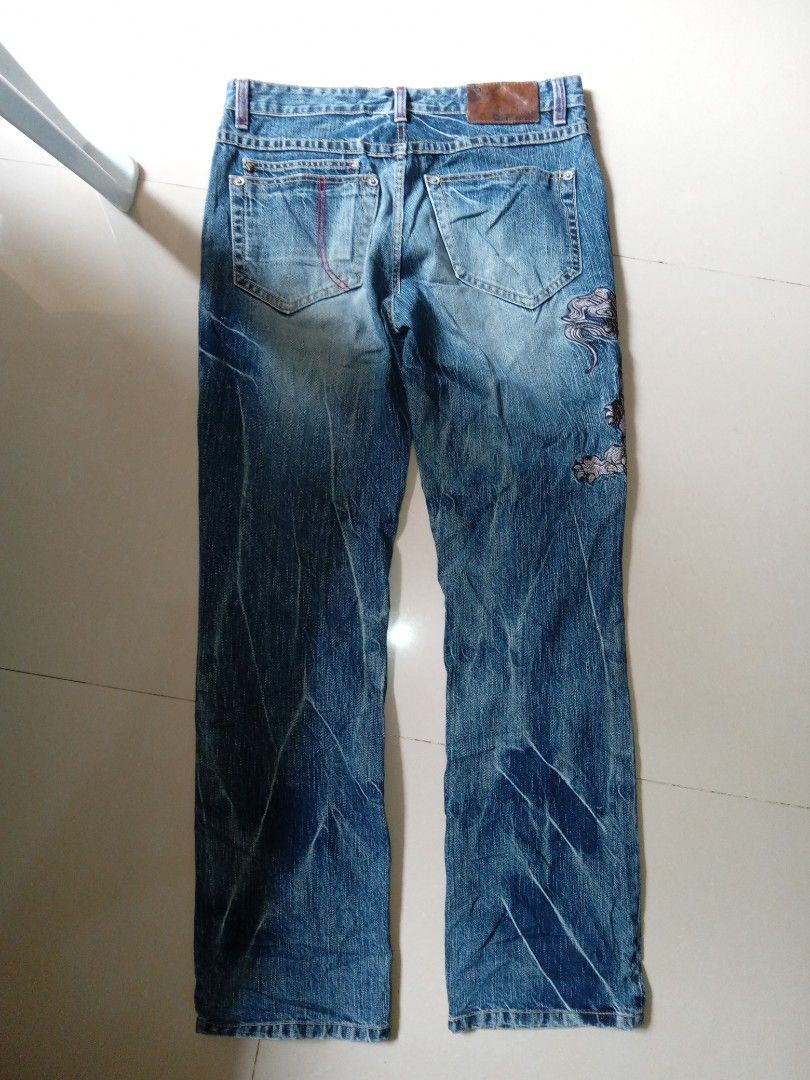 Nippon denim pants (Category: Jeans) located in Akbar. Submitted by bethlehema07352 (Listing ID 1466645686, Image 2). Description: .