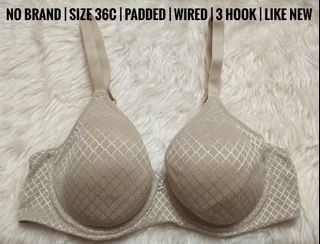 (Category: ) located in . Submitted by fabbundle (Listing ID 1466569327, Image 1). Description: .