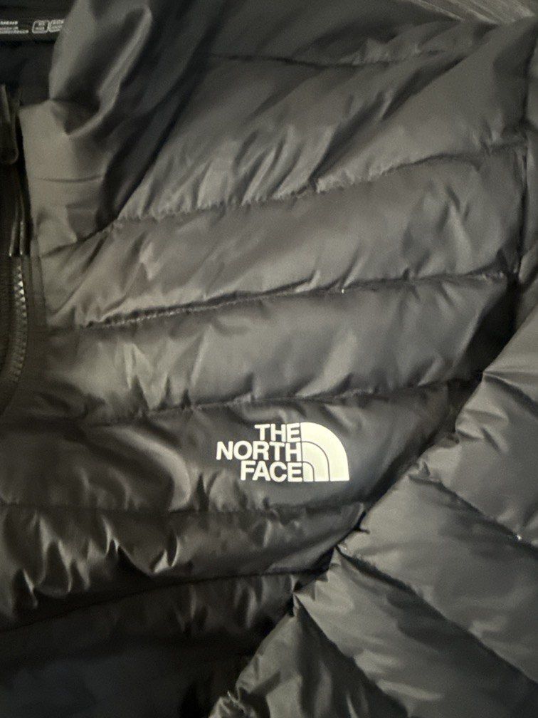 NORTH FACE 700 SERIES PUFFER JACKET (Category: Coats, Jackets and Outerwear) located in Angeles City. Submitted by migs_font29 (Listing ID 1466773225, Image 2). Description: .